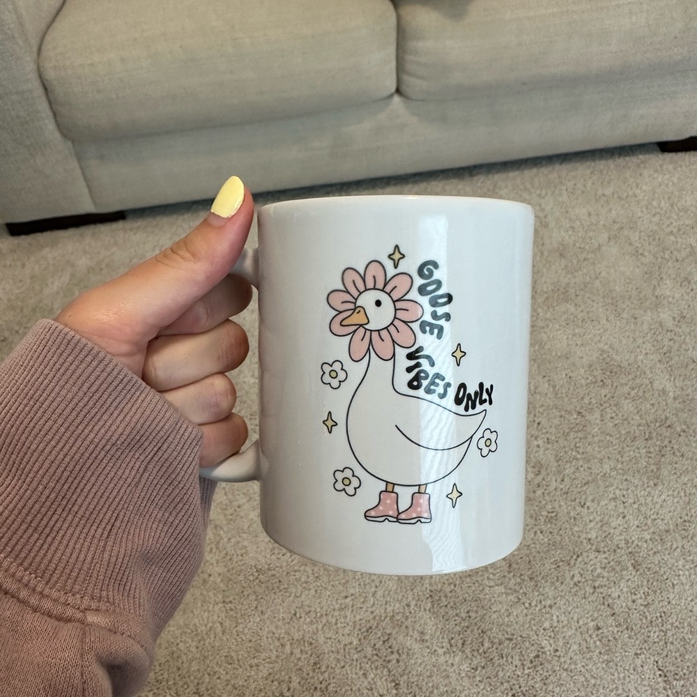 Cute Goose Vibes Only Graphic Mug 12 oz